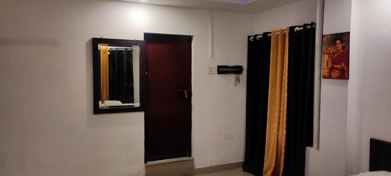ホテル Vedha Ayurvedic Panchakarma Treatment Centre アーラップーザ県 エクステリア 写真